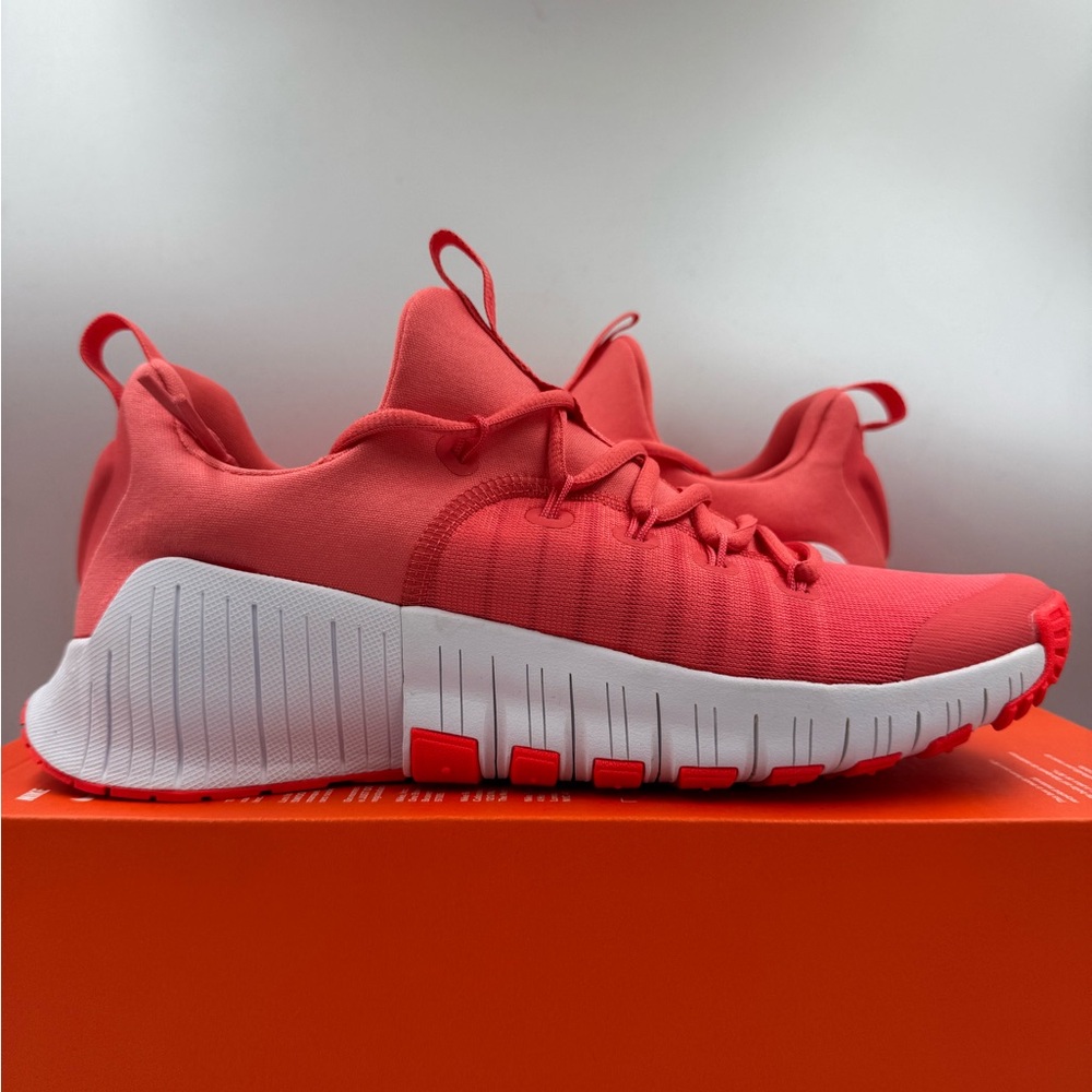 Nike Free Metcon 6 Magic Ember Bright Crimson BRAND NEW Multiple Sizes - Picture 5 of 7